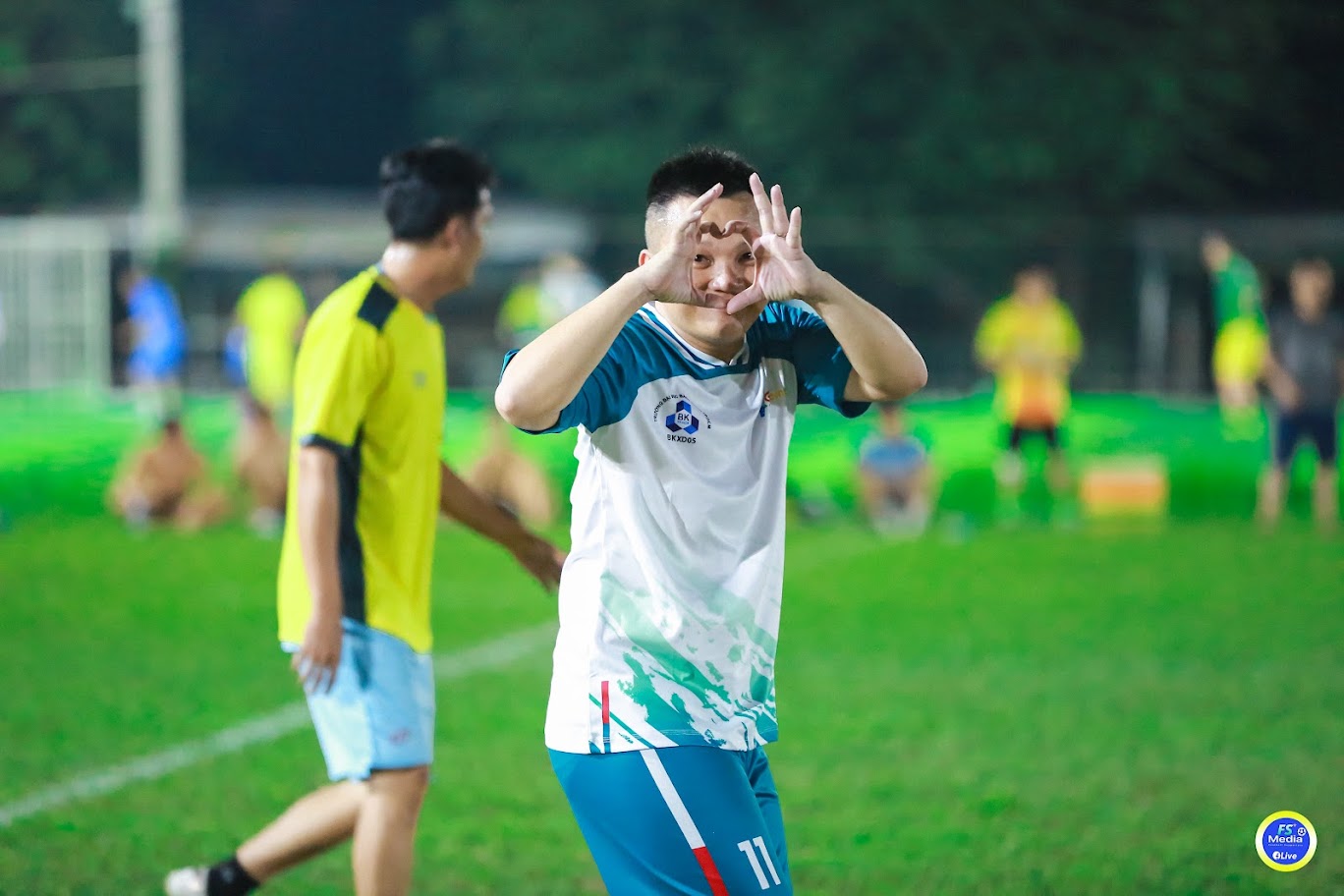 Anh Đào Văn Huân - Ăn mừng sau khi tỉ số đc rút ngắn xuống còn FC TOP ASIA 4- FC BKScons 3